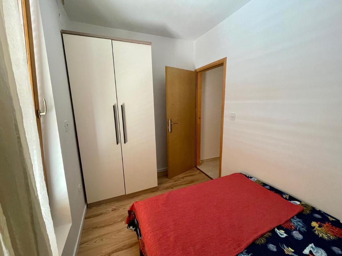 Lovro #1 & #2 Apartments Cres Eksteriør billede