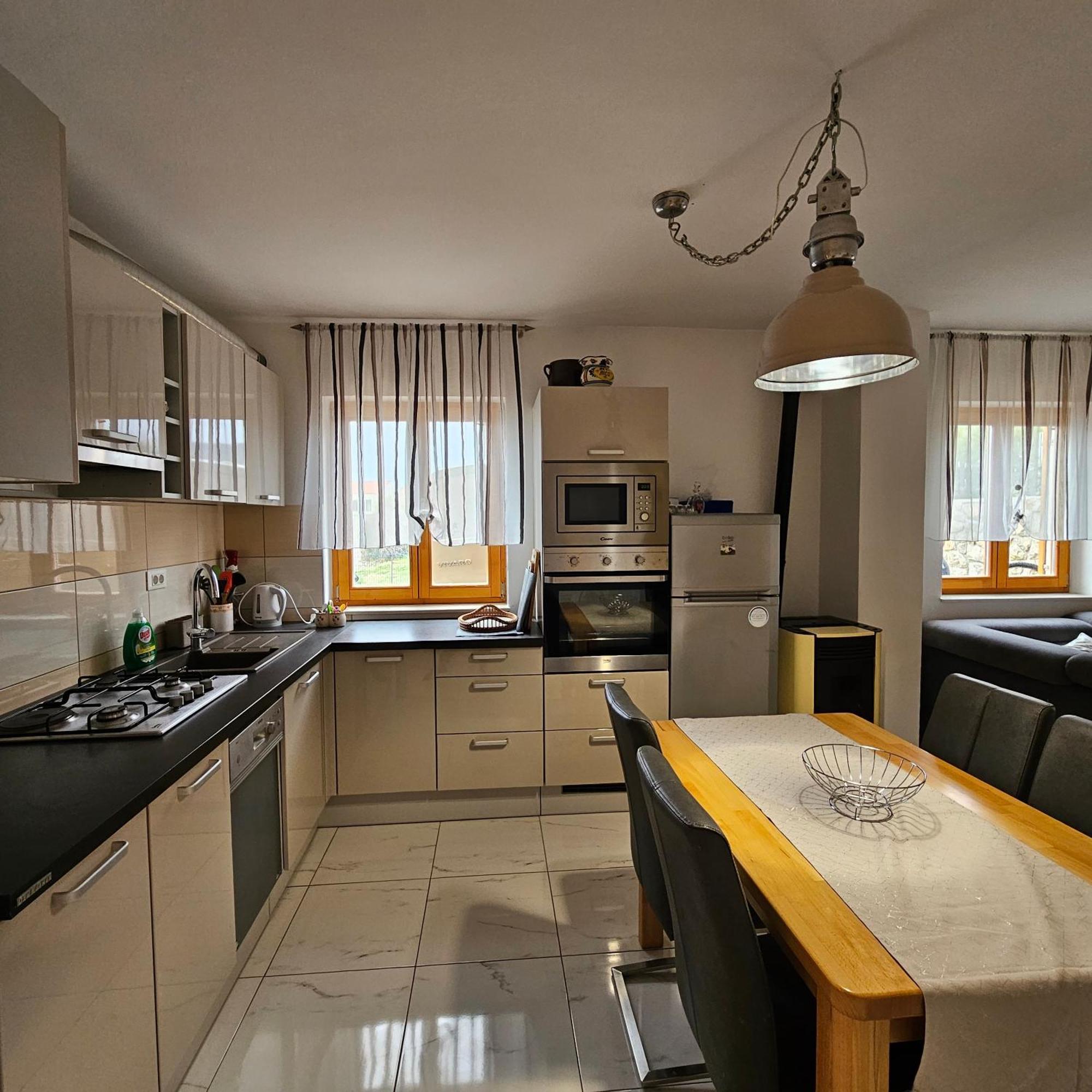 Lovro #1 & #2 Apartments Cres Eksteriør billede